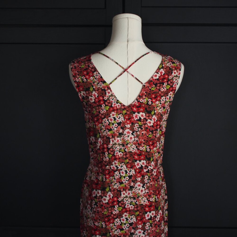 Vero Moda | Long Sleeveless Floral Dress - Picture 5 of 8